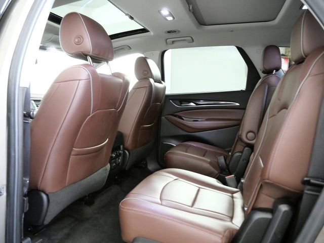 Used 2020 Buick Enclave Avenir w/ Avenir Technology Package AWD/4WD image 13