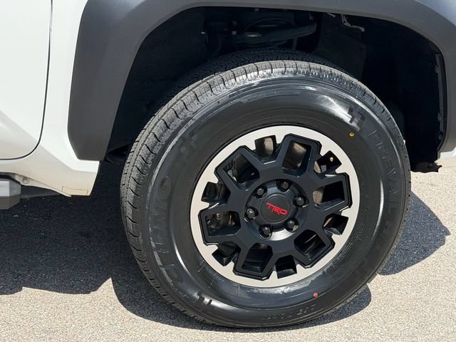 Used 2024 Toyota Tacoma TRD Off-Road AWD/4WD image 9