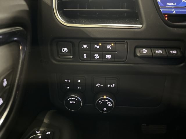 Used 2024 Chevrolet Tahoe High Country AWD/4WD image 35