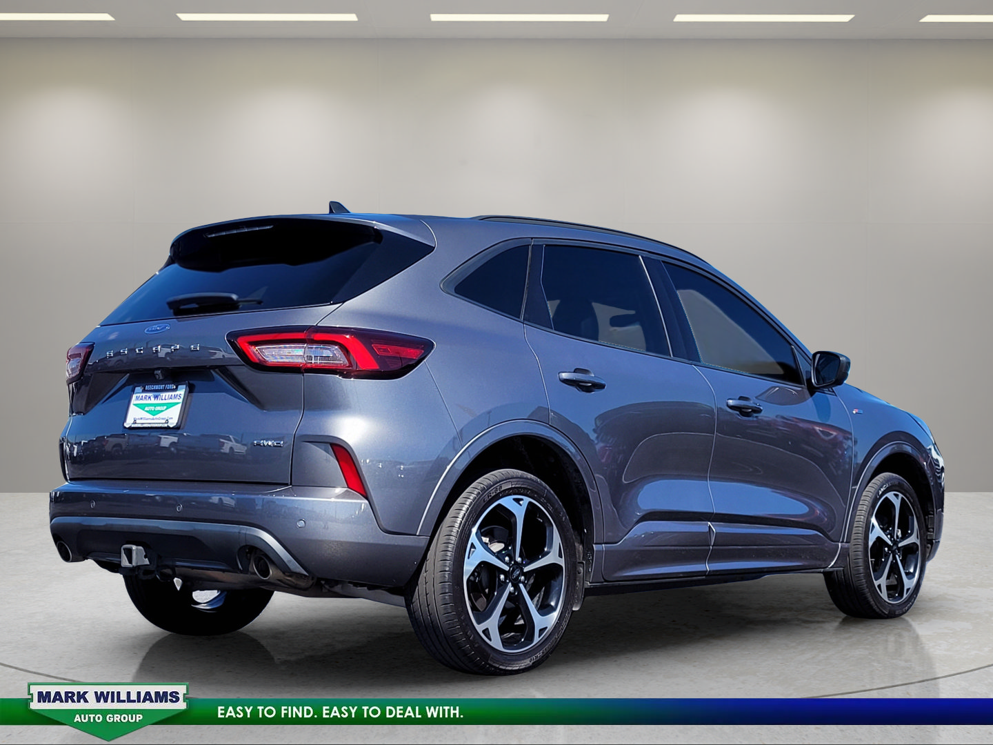 Certified 2023 Ford Escape ST-Line Select w/ Tech Pack #2 AWD/4WD image 4