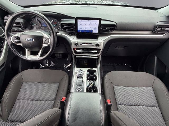 Certified 2022 Ford Explorer XLT AWD/4WD image 3