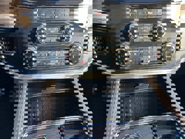Certified 2024 Ford Expedition Limited image 16