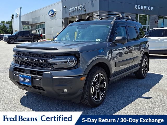 Certified 2025 Ford Bronco Sport Outer Banks w/ Outer Banks Tech Package+ AWD/4WD image 4