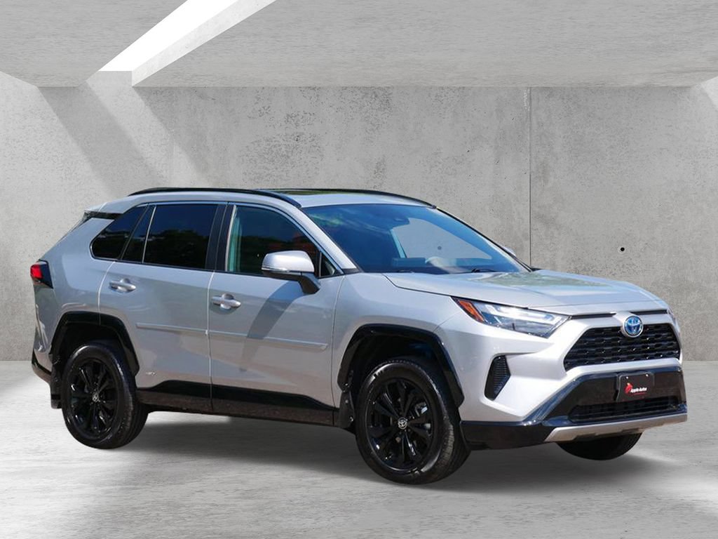 Used 2024 Toyota RAV4 SE w/ Convenience Package AWD/4WD image 1