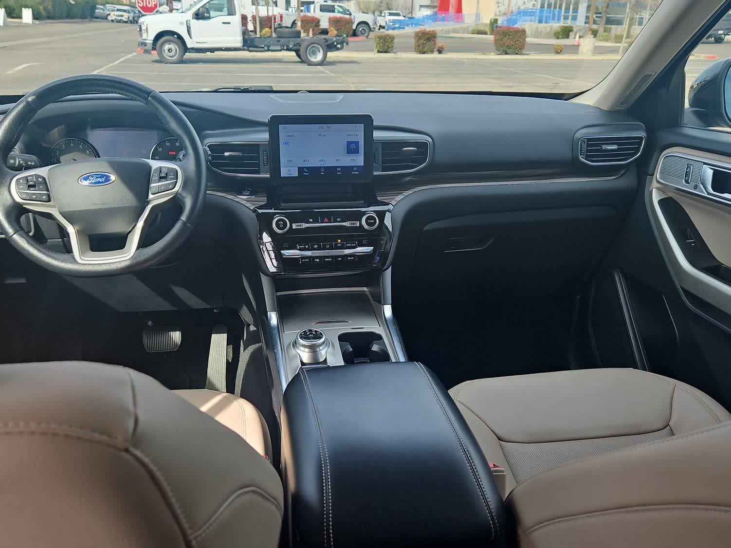 Certified 2021 Ford Explorer Limited w/ Hybrid Equipment Group 310A image 11