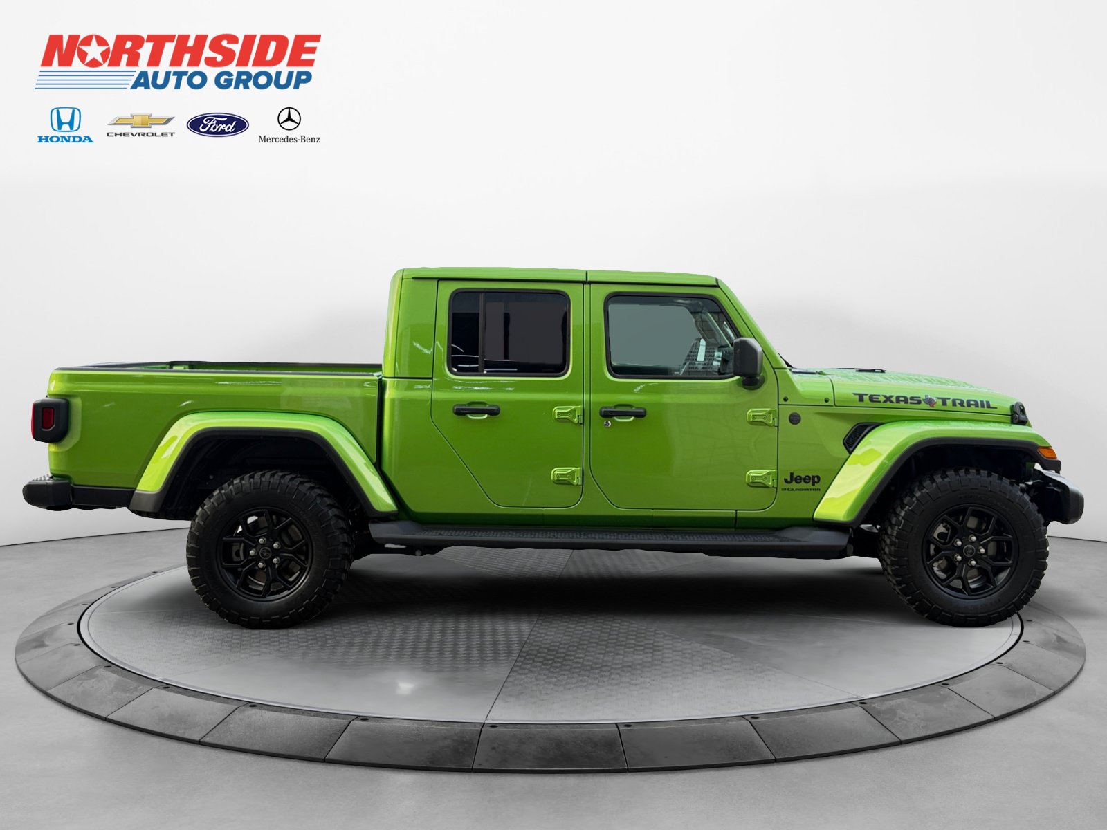 Used 2026 Jeep Gladiator Sport AWD/4WD image 8
