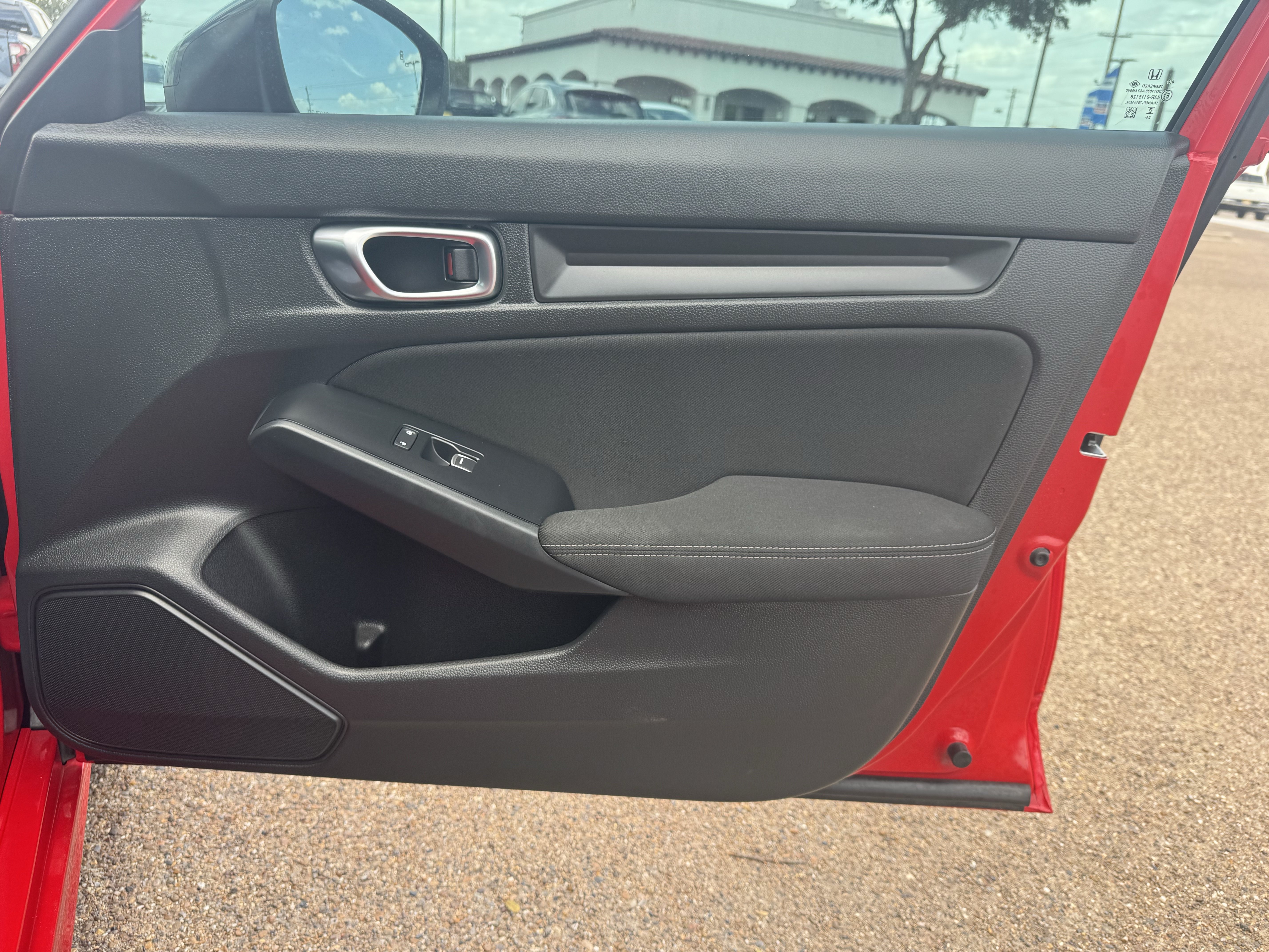 Used 2025 Honda Civic Sport image 31