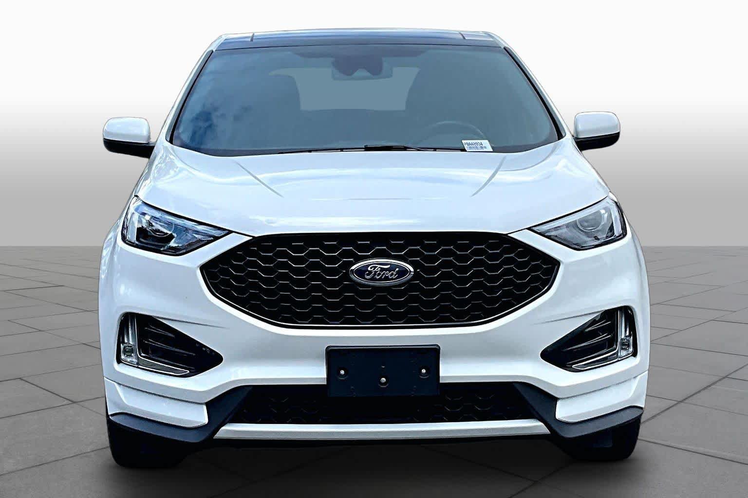 Certified 2023 Ford Edge ST-Line AWD/4WD image 4
