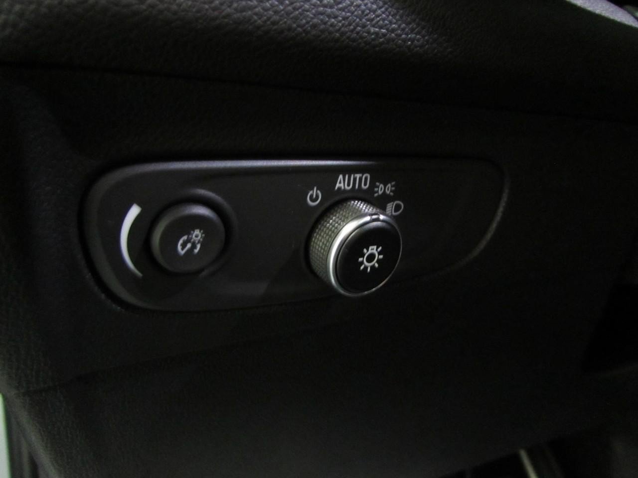 Used 2023 Buick Envision Essence w/ Sport Touring Package AWD/4WD image 23