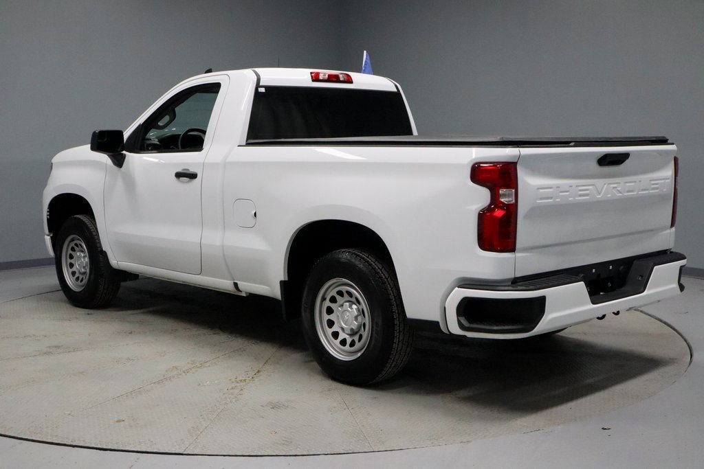 Used 2025 Chevrolet Silverado 1500 W/T image 3