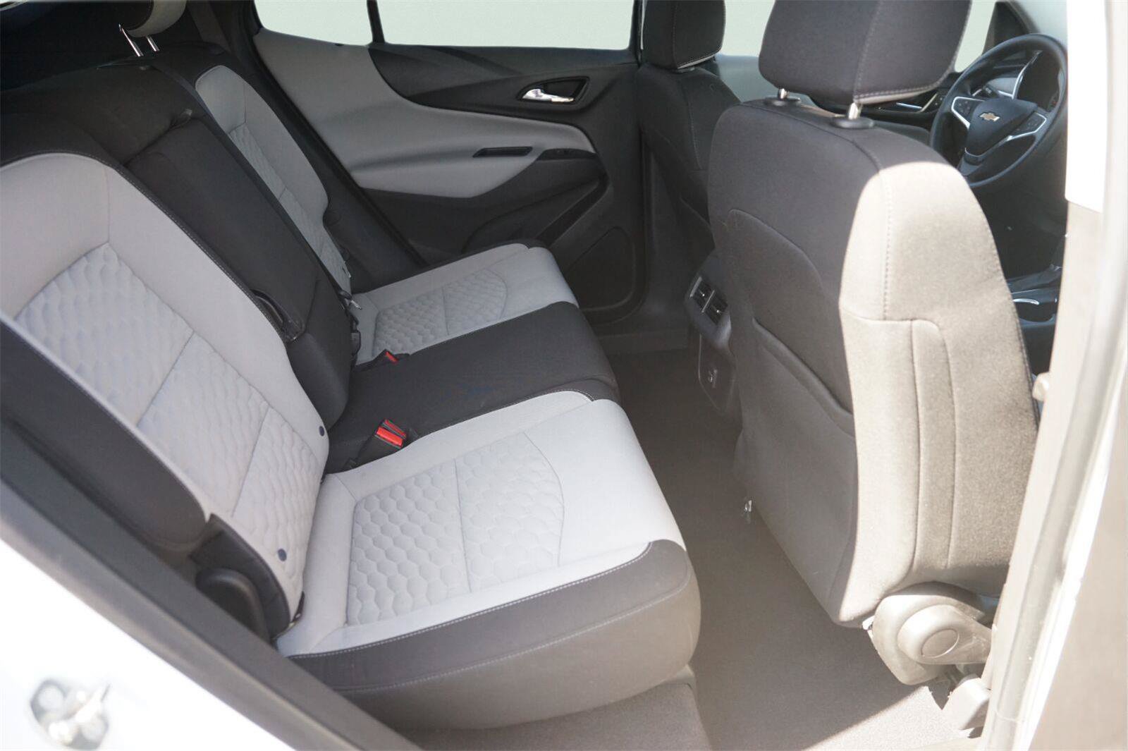 Used 2019 Chevrolet Equinox LS FWD image 15