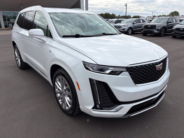 Used 2024 Cadillac XT6 Premium Luxury w/ Technology Package AWD/4WD image 10