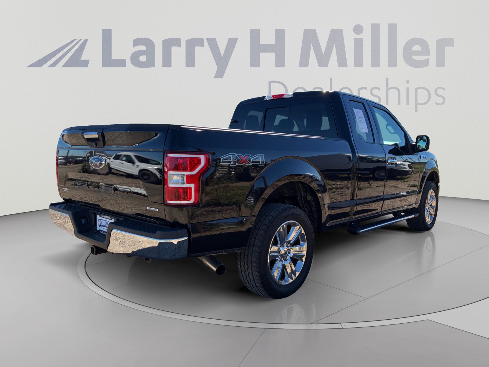 Certified 2020 Ford F150 XLT w/ Equipment Group 302A Luxury AWD/4WD image 5