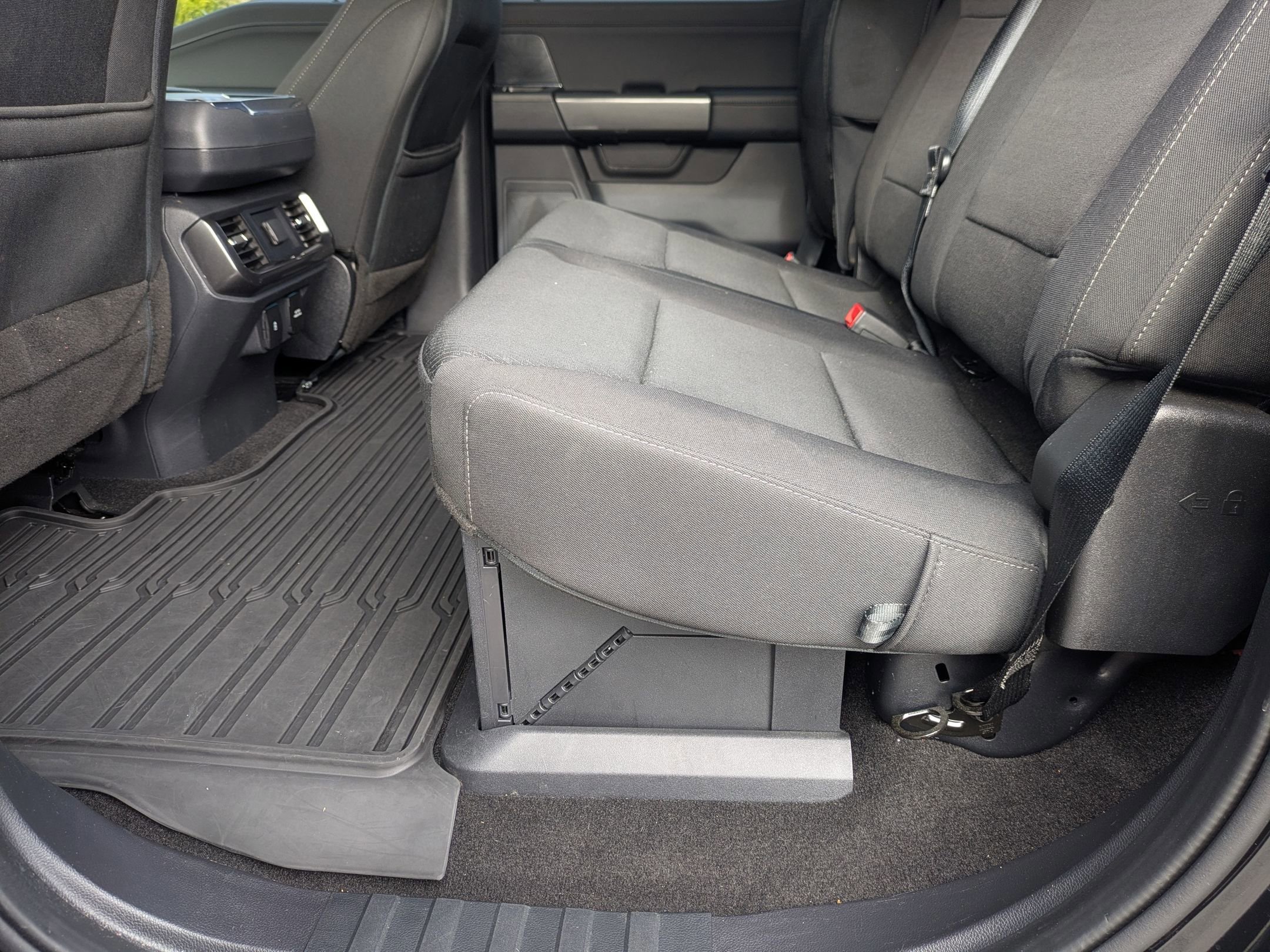 Certified 2023 Ford F150 XLT w/ Equipment Group 302A High image 27