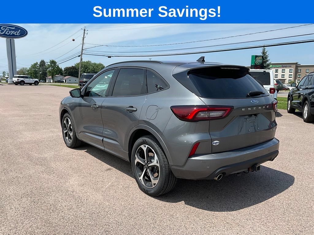 Certified 2023 Ford Escape ST-Line Select w/ Tech Pack #2 AWD/4WD image 5