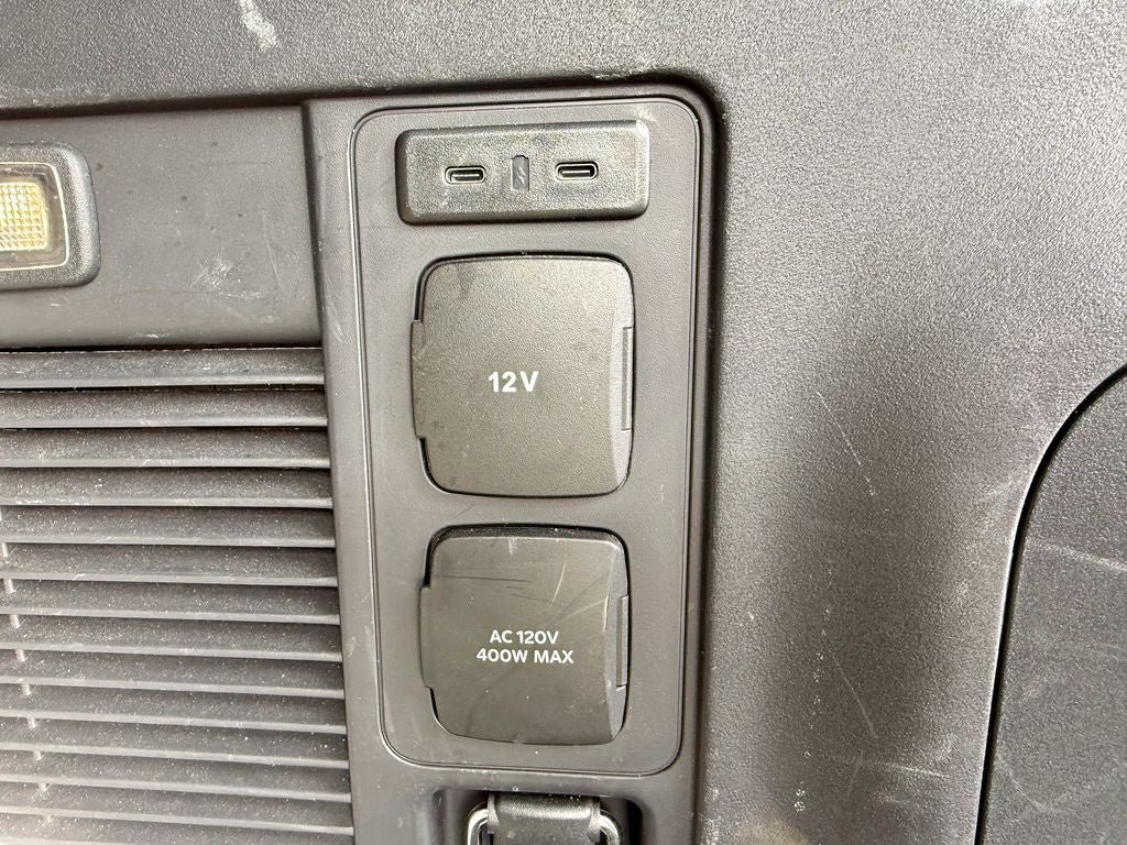 Certified 2025 Ford Expedition Active AWD/4WD image 18