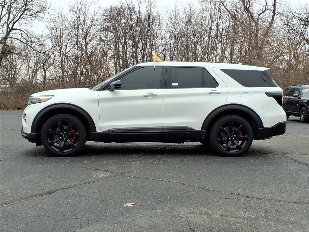 Certified 2022 Ford Explorer ST w/ Equipment Group 401A AWD/4WD image 2