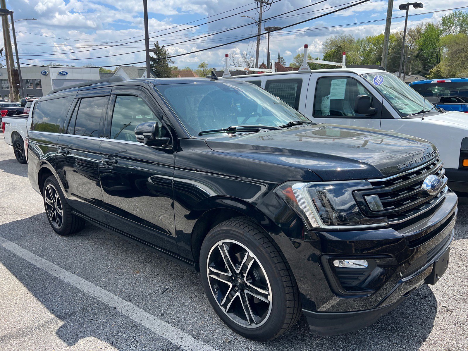 Certified 2019 Ford Expedition Max Limited w/ Equipment Group 303A AWD/4WD image 2