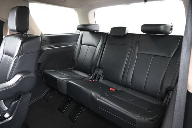 Certified 2024 Ford Expedition XLT RWD image 29
