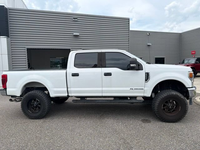 Certified 2020 Ford F250 XLT w/ FX4 Off-Road Package AWD/4WD image 4