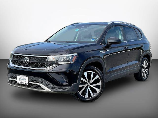 Used 2023 Volkswagen Taos SE AWD/4WD image 3