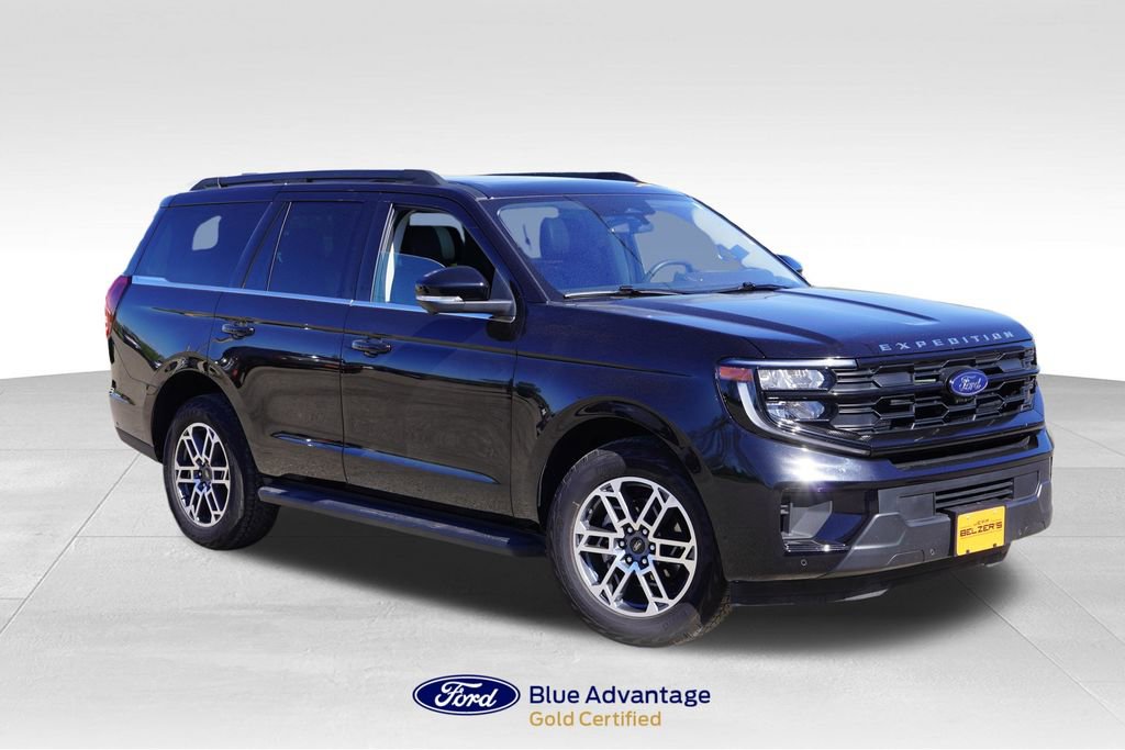 Certified 2025 Ford Expedition Active AWD/4WD image 1