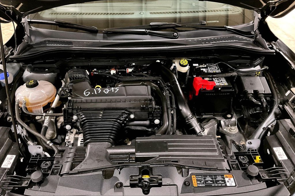 Certified 2025 Ford Escape ST-Line Elite AWD/4WD image 10