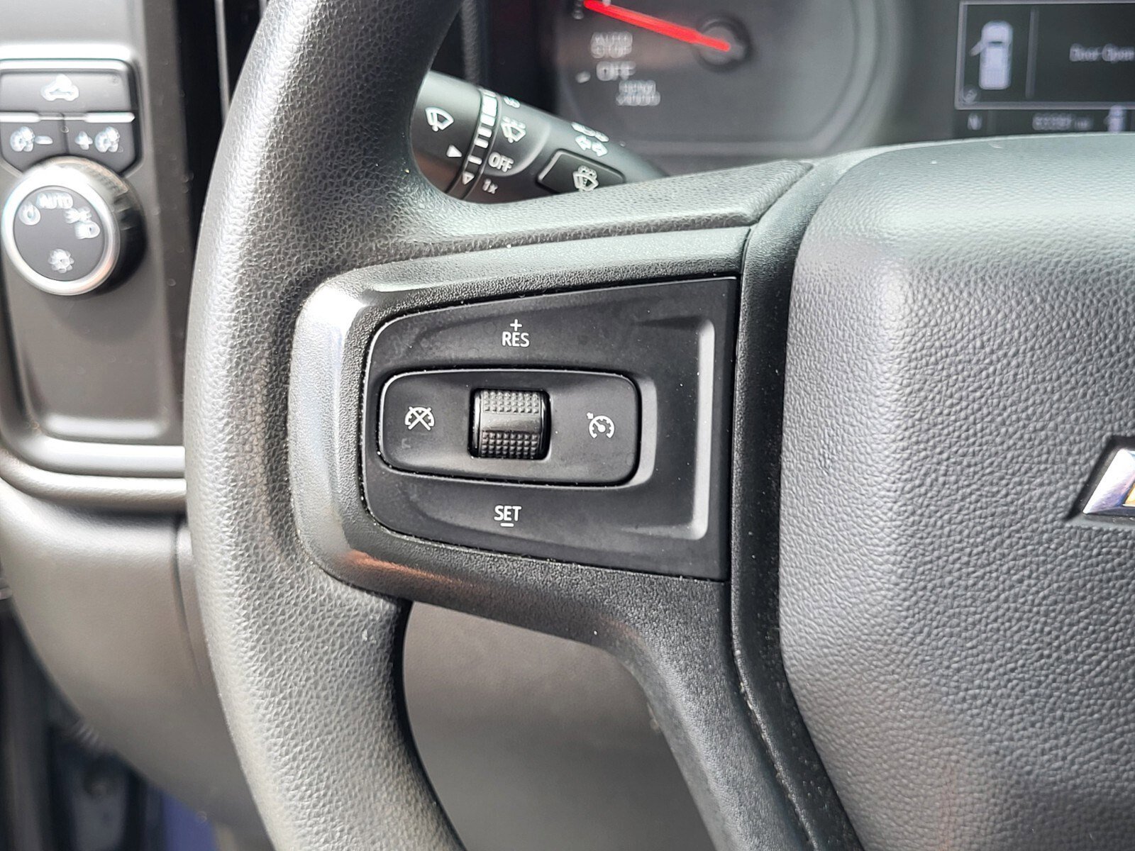 Used 2022 Chevrolet Silverado 1500 Custom image 26