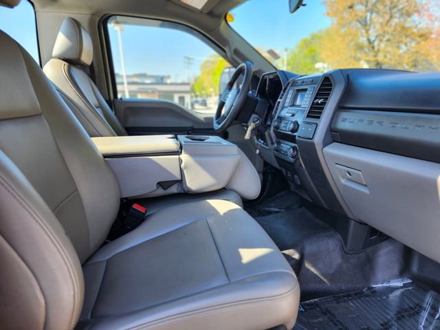 Certified 2020 Ford F250 XL w/ Snow Plow Prep Package AWD/4WD image 11