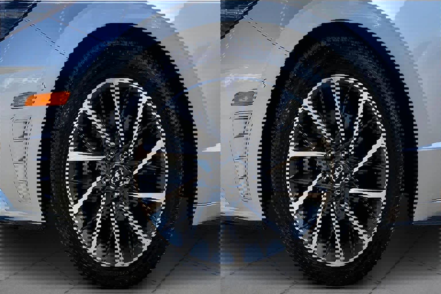 Used 2020 Hyundai Sonata Limited image 13