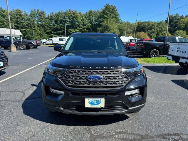 Certified 2023 Ford Explorer XLT w/ Equipment Group 202A AWD/4WD image 9