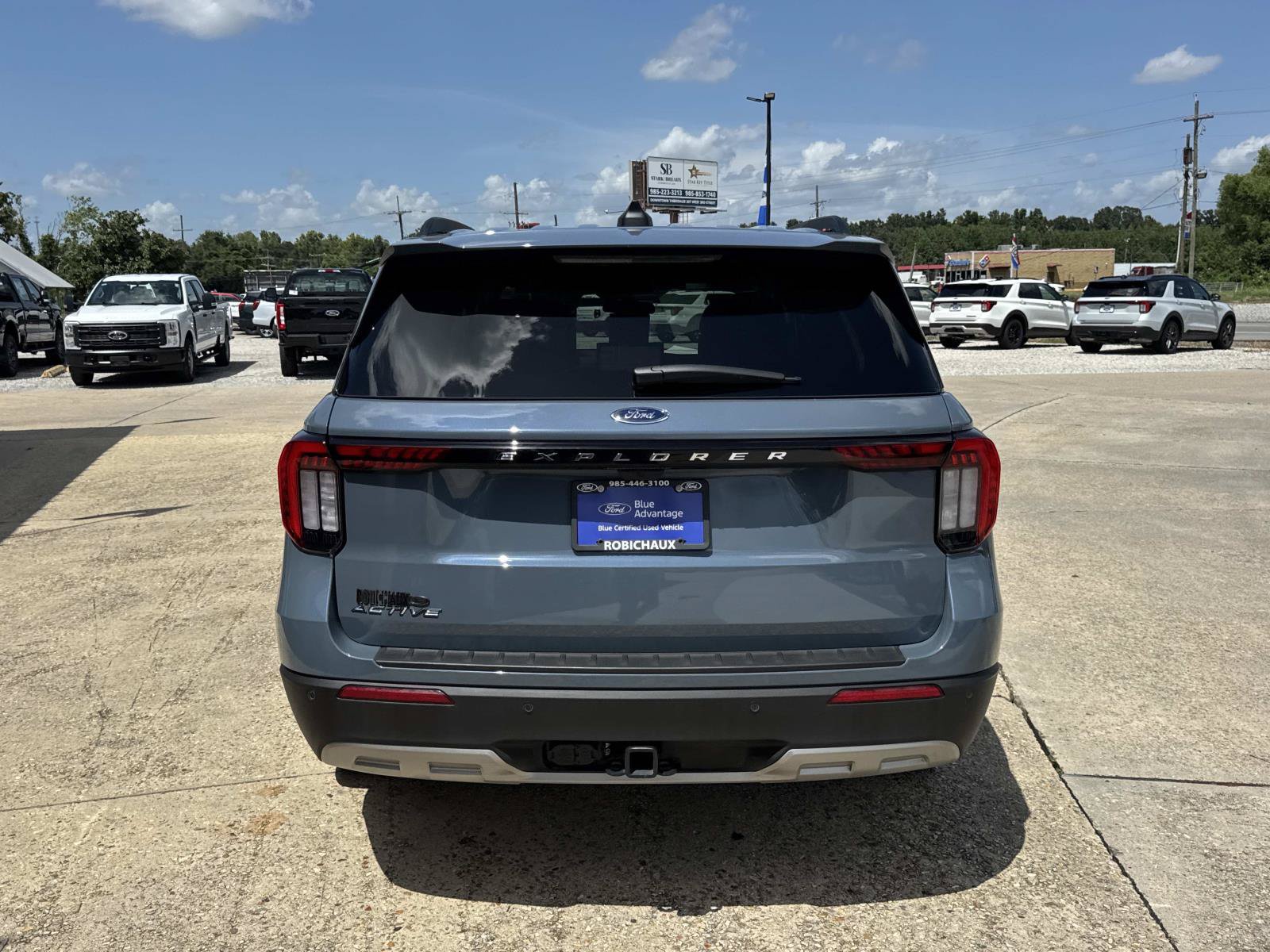 Certified 2026 Ford Explorer Active w/ Active Comfort Package RWD image 6