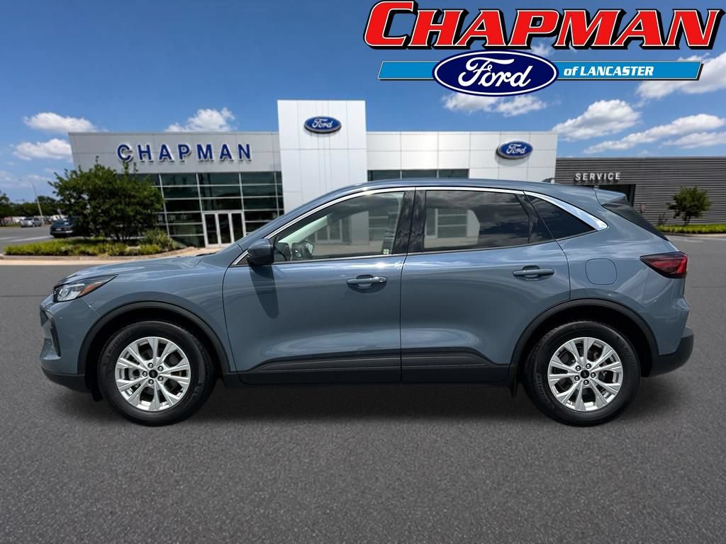 Certified 2023 Ford Escape Active w/ Tech Pack #2 FWD image 2