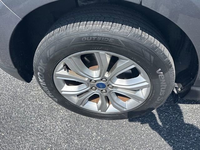 Certified 2022 Ford Edge Titanium image 6