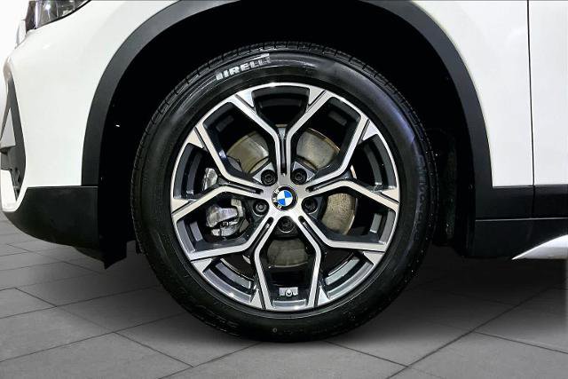 Used 2021 BMW X1 xDrive28i w/ Premium Package image 19