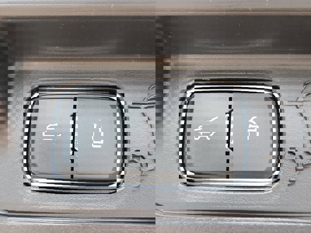 Certified 2025 Ford Explorer ST-Line image 18