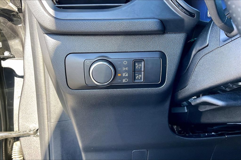 Certified 2025 Ford Escape ST-Line AWD/4WD image 37
