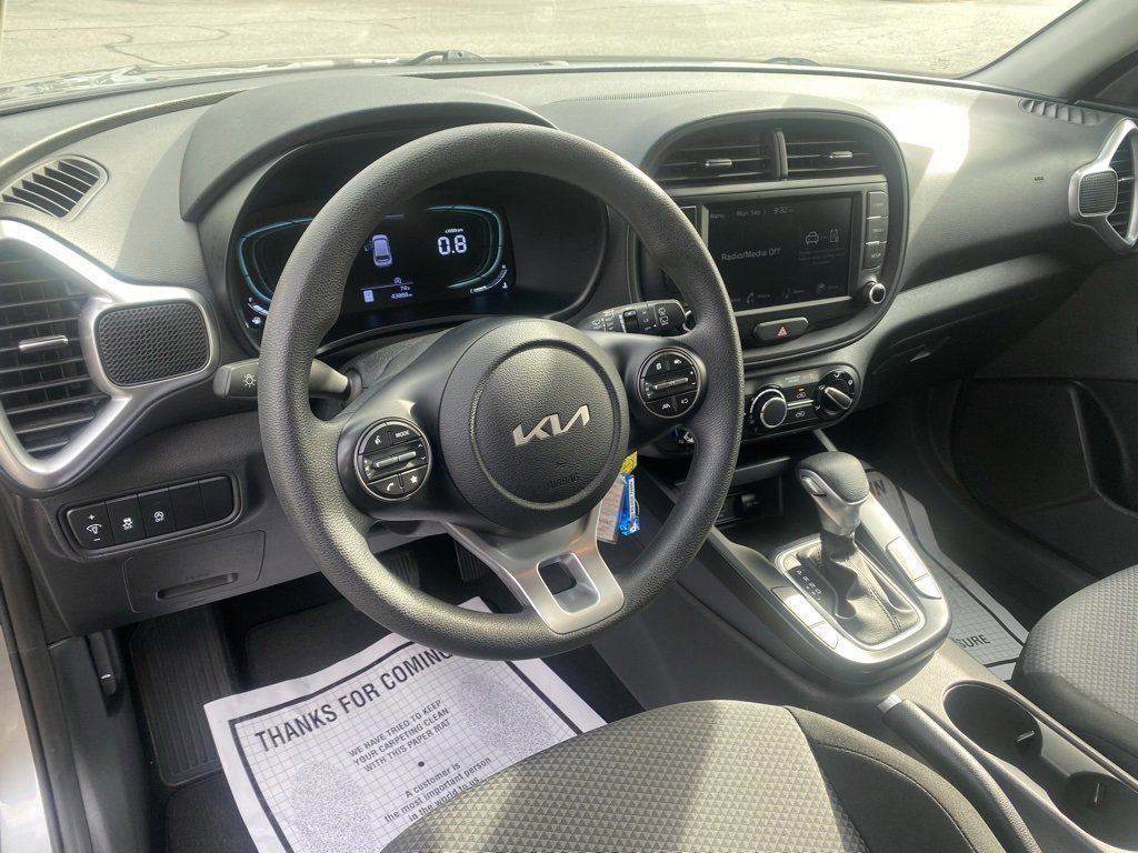 Used 2024 Kia Soul LX w/ Option Group 015 image 12