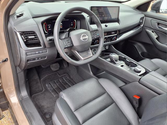 Used 2025 Nissan Rogue SL w/ Tech Package AWD/4WD image 15