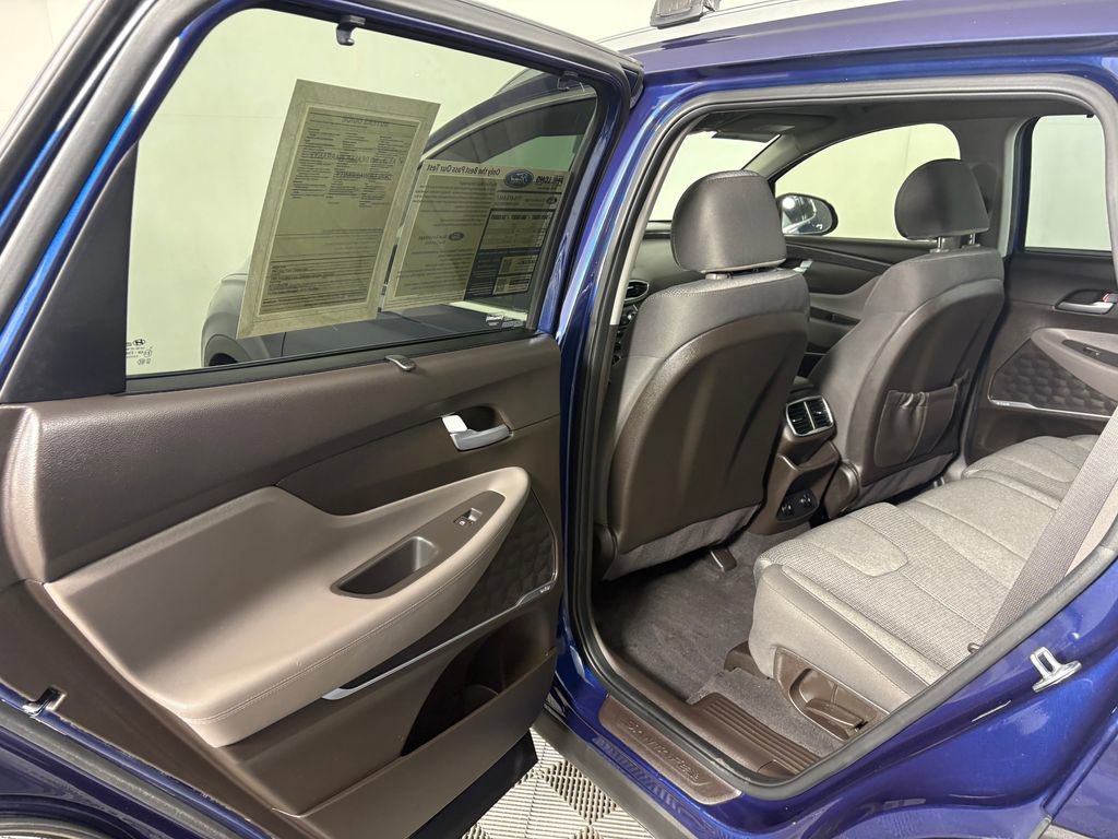 Used 2020 Hyundai Santa Fe SEL w/ Convenience Package image 28