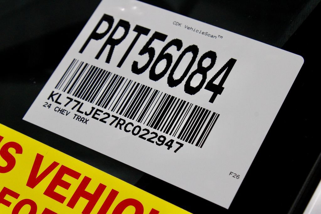 Used 2024 Chevrolet Trax RS FWD image 34