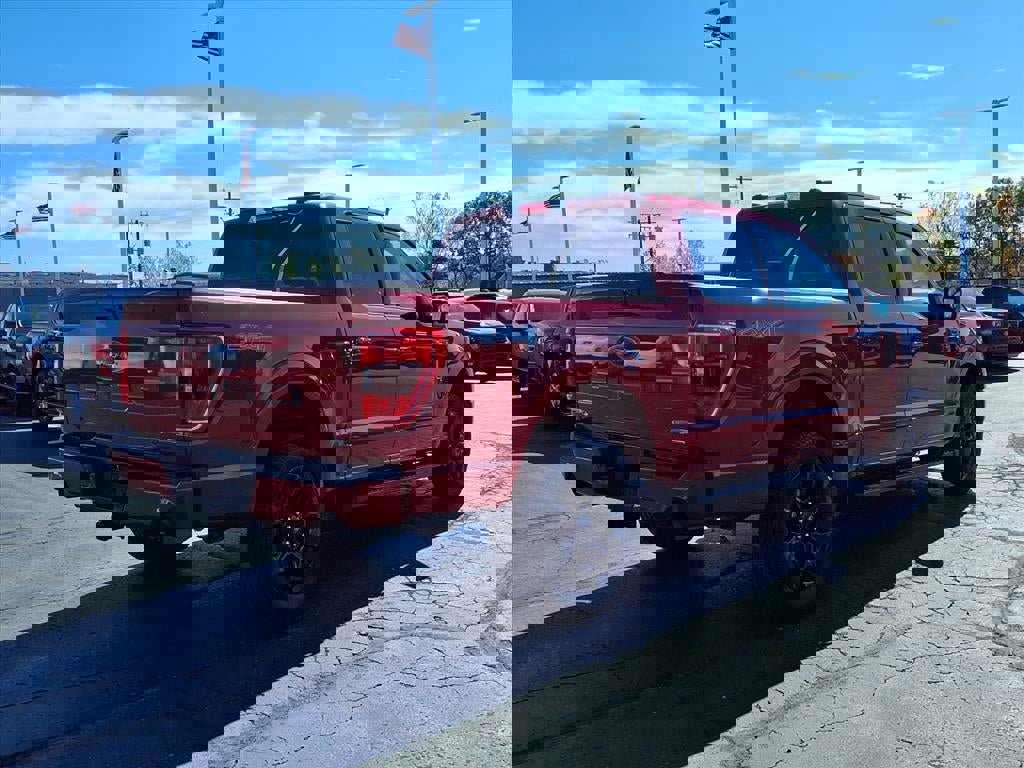 Certified 2022 Ford F150 XLT w/ Equipment Group 302A High image 4