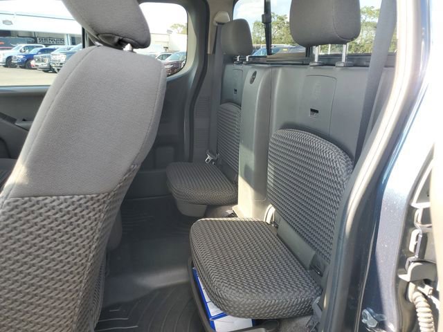 Used 2017 Nissan Frontier SV image 10