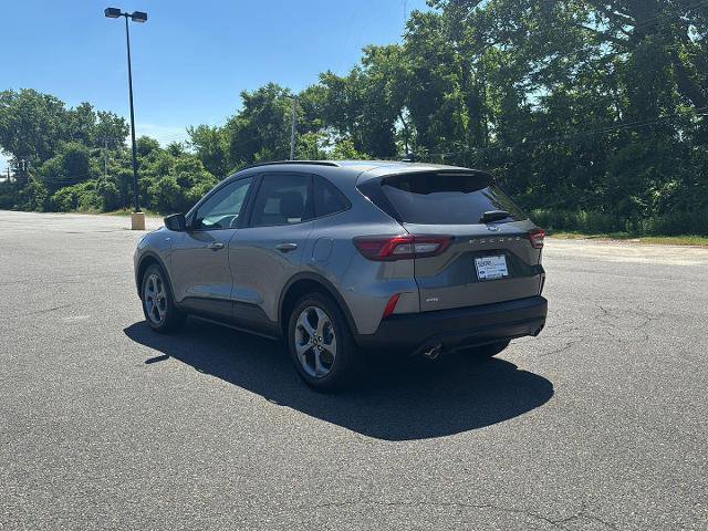 Certified 2025 Ford Escape ST-Line w/ Equipment Group 301A image 3