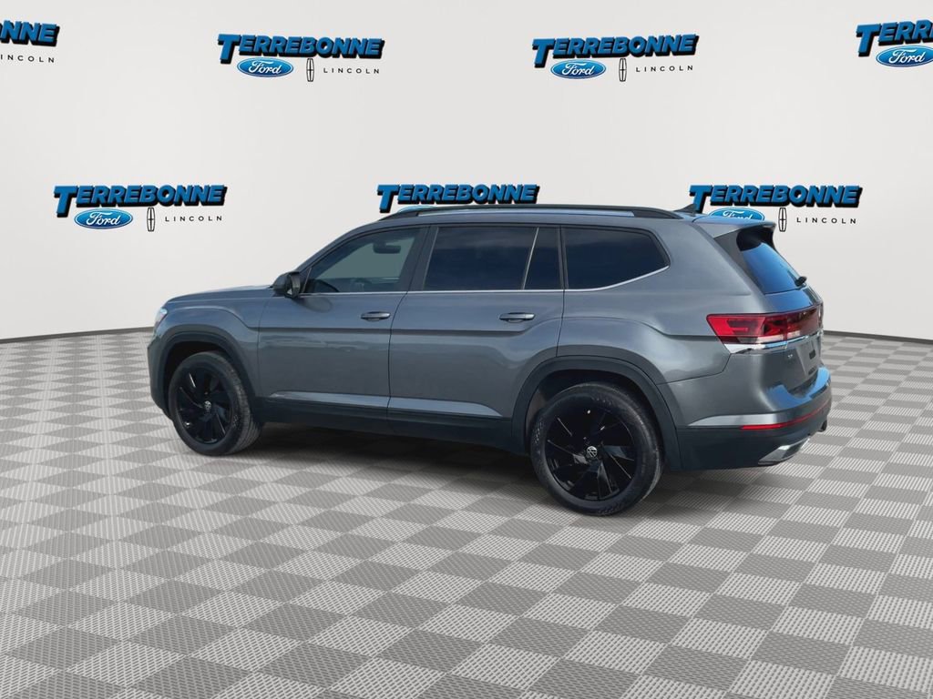 Used 2024 Volkswagen Atlas SE image 4