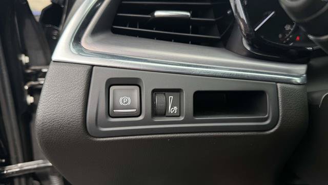 Used 2021 Cadillac XT5 Luxury AWD/4WD image 12