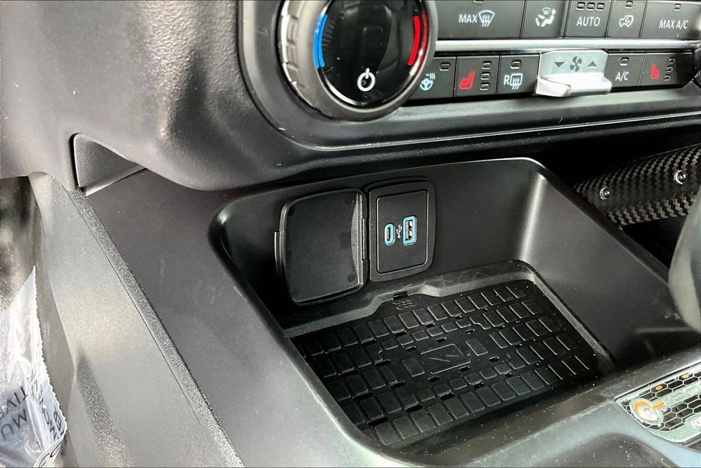Certified 2024 Ford Bronco Raptor w/ Interior Carbon Fiber Pack 6 AWD/4WD image 18