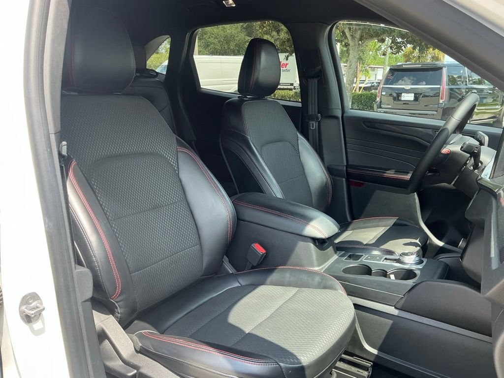 Certified 2023 Ford Escape ST-Line w/ Tech Pack #1 FWD image 22