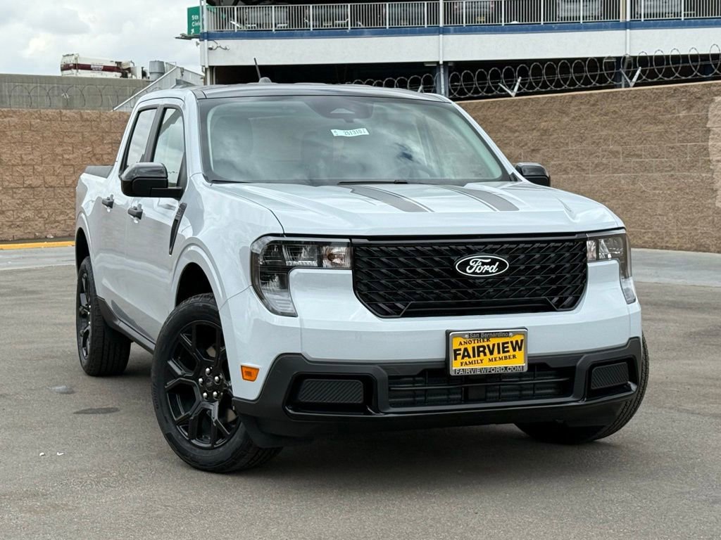 Certified 2025 Ford Maverick XLT w/ Black Appearance Package image 5