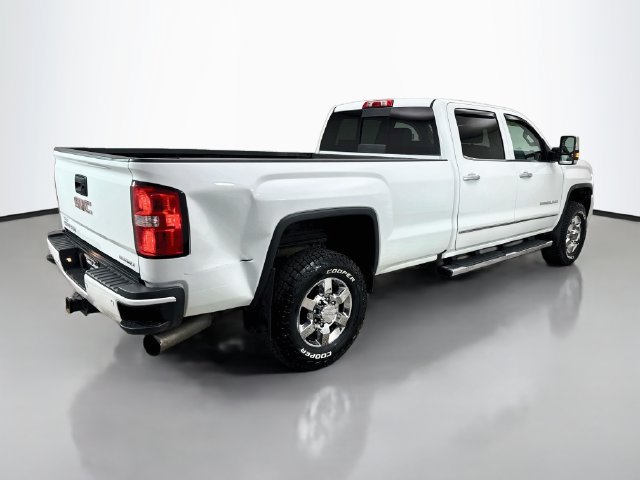 Used 2019 GMC Sierra 3500 Denali w/ Duramax Plus Package AWD/4WD image 7